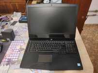 Геймърски лаптоп DELL Alienware 17 r5