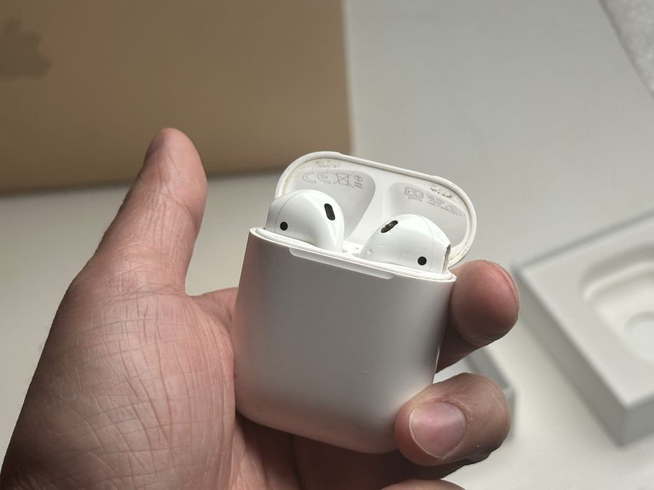 Airpods 2 | В использовании ~2 года