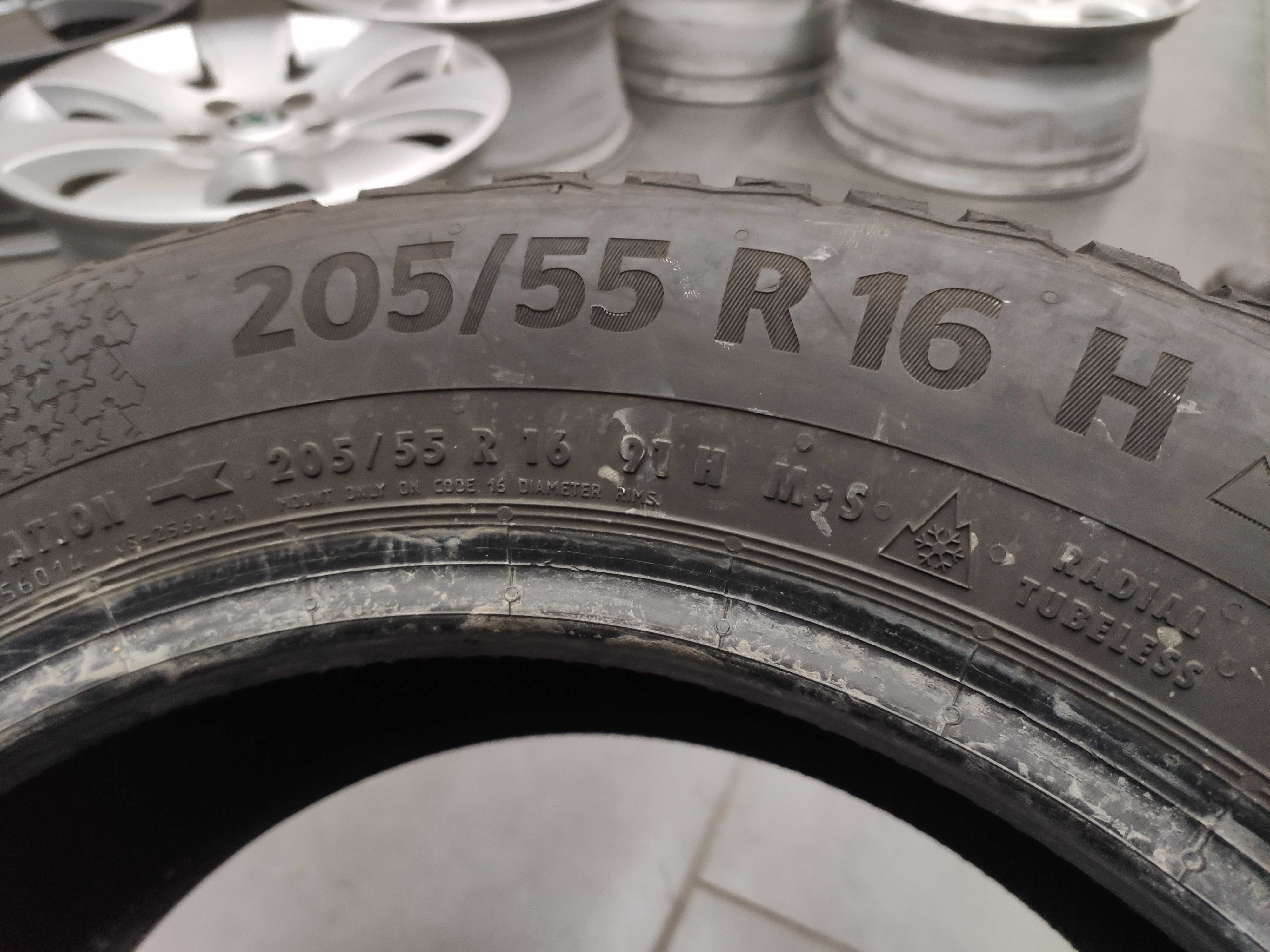 1бр Зимна гума 205 55 16 - Continental ts870 -