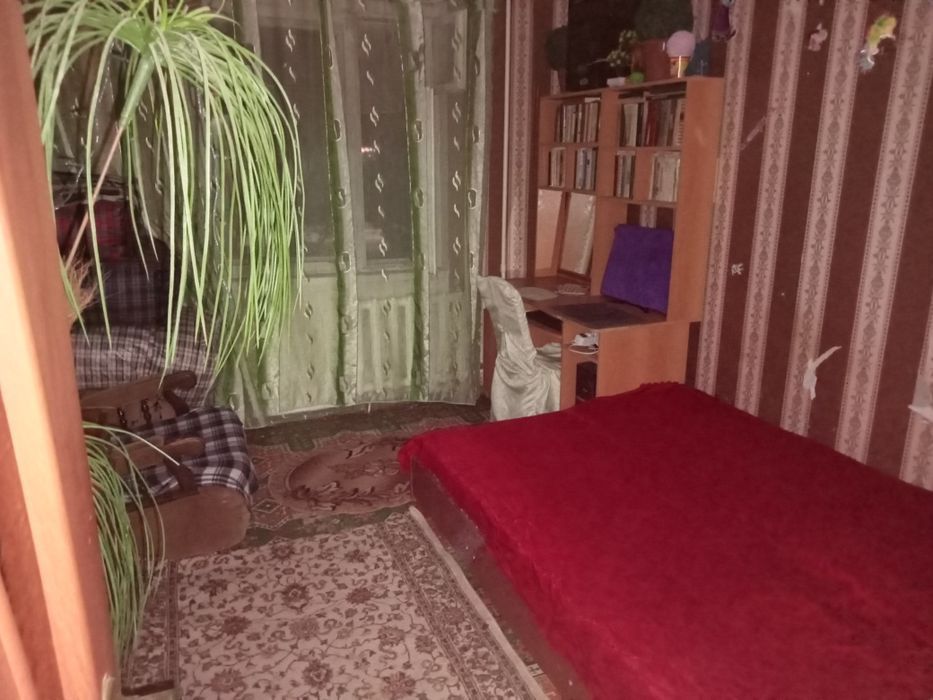 Сдаю одно место в комнате. Чисто уютно .