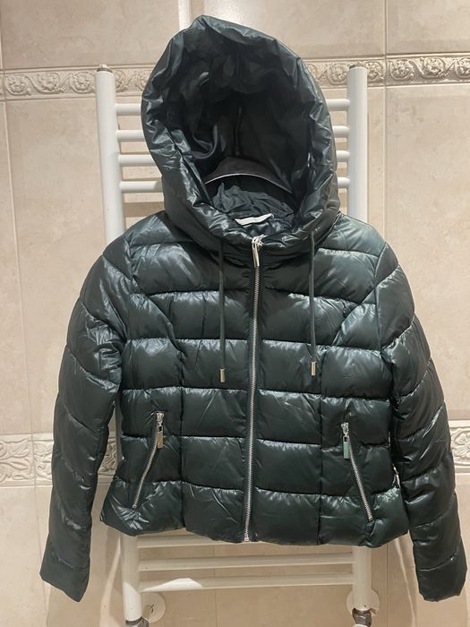 Продавам ново маслено зелено яке