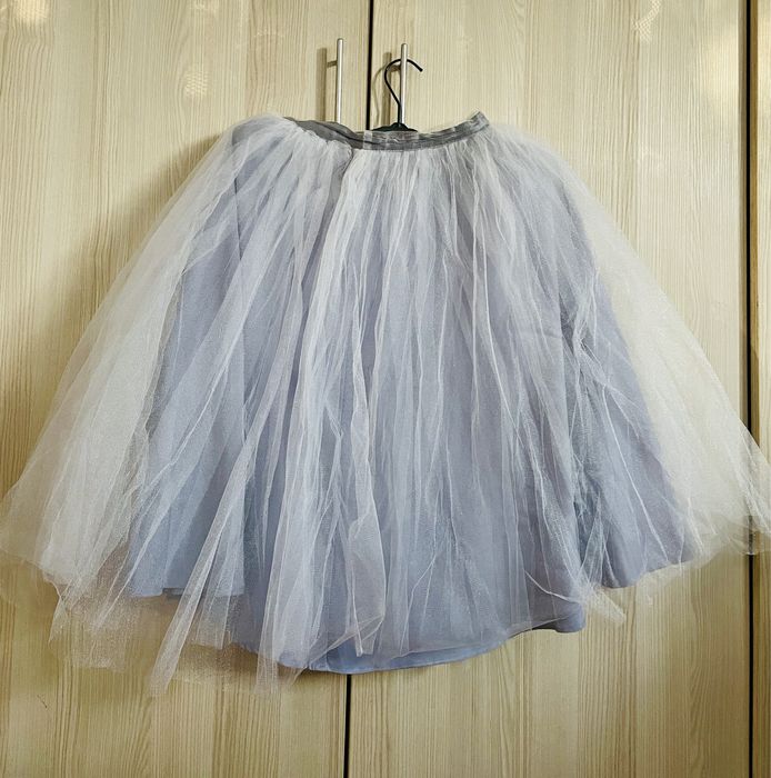 Fusta midi din tulle