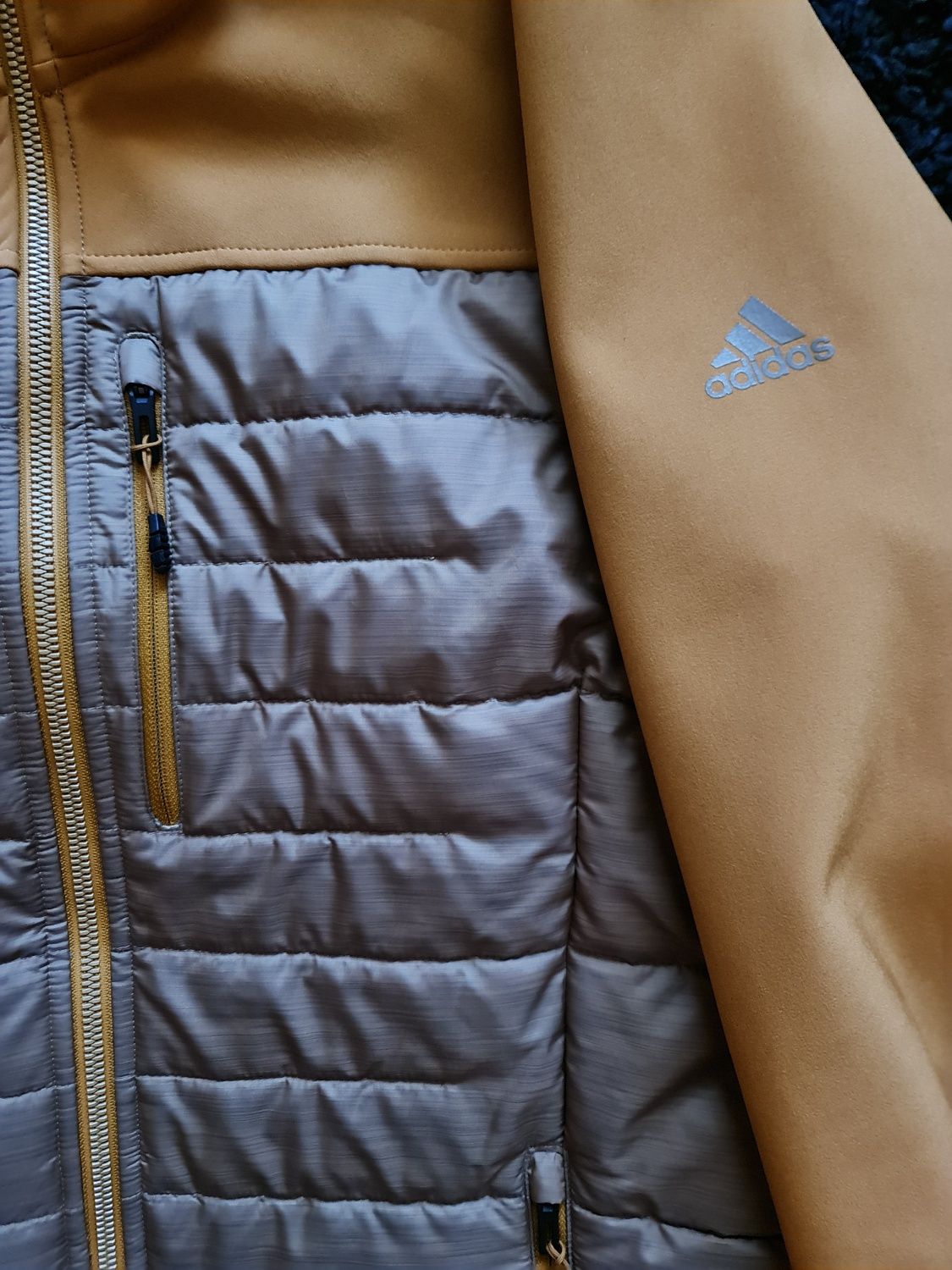 Geaca Adidas Impecabila