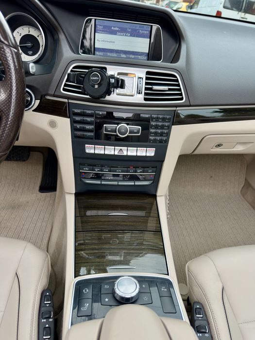 Mercedes E250 204CP Cabrio