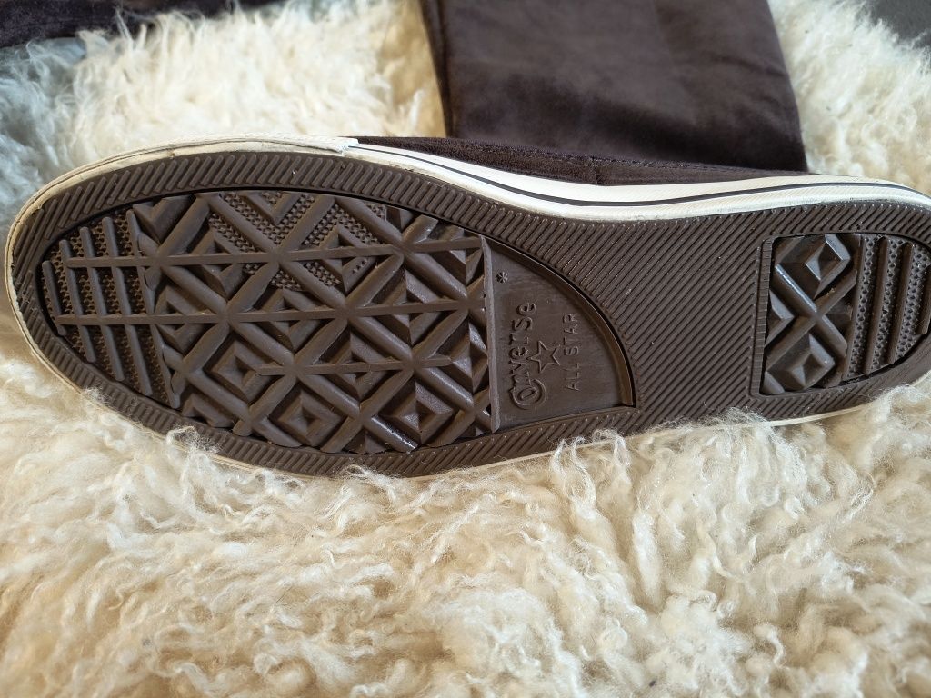 Кафяви зимни ботуши Converse