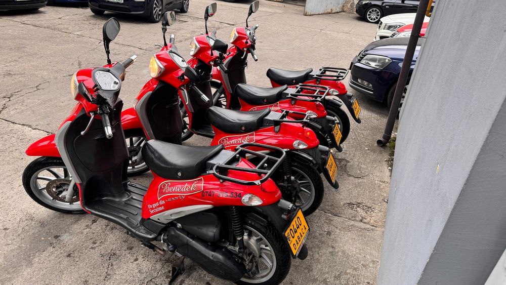 Vand scooter piaggio 49cc