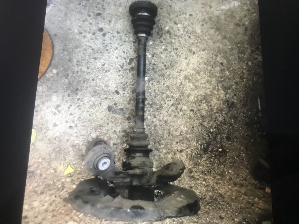 Planetara cu fuzeta stanga,Dreapta spate bmw e87,e81.