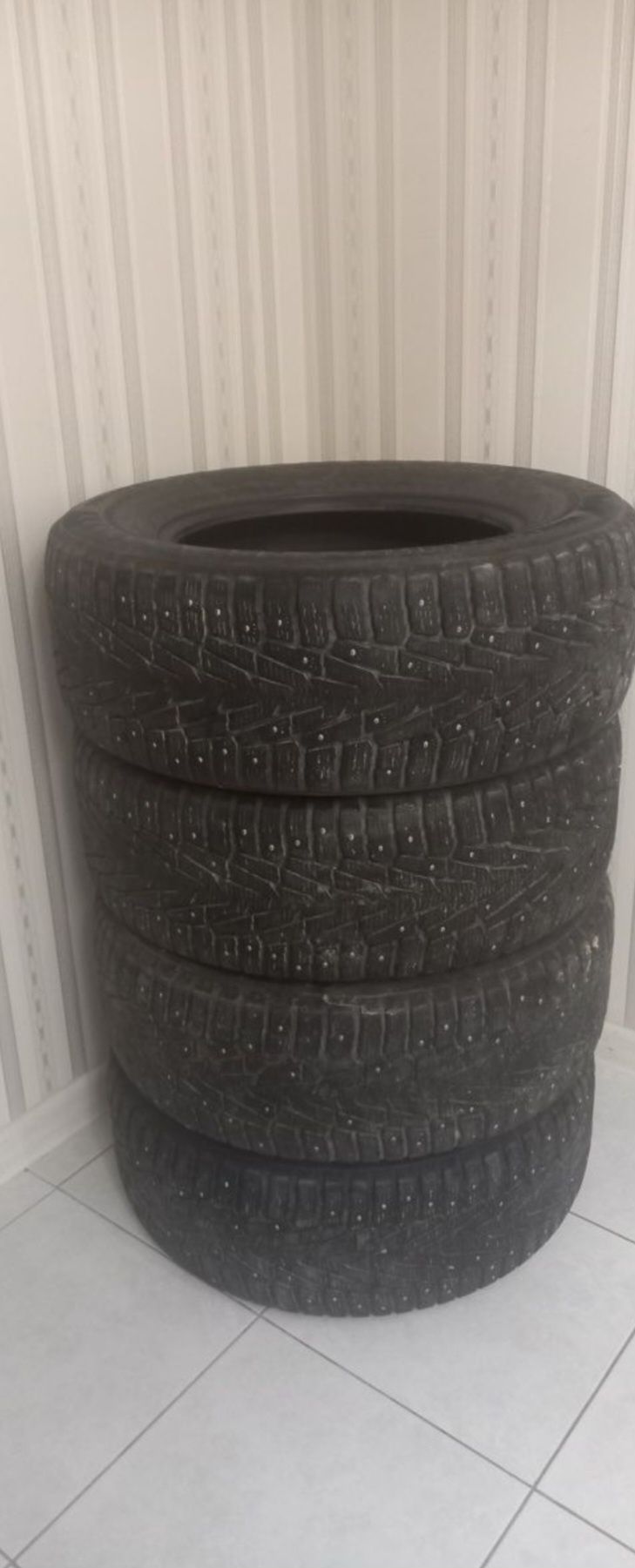 Покришка nokian 285 60 R18