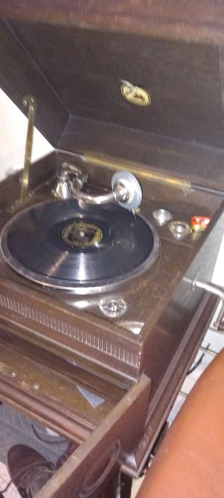 Gramola, gramofon, patefon