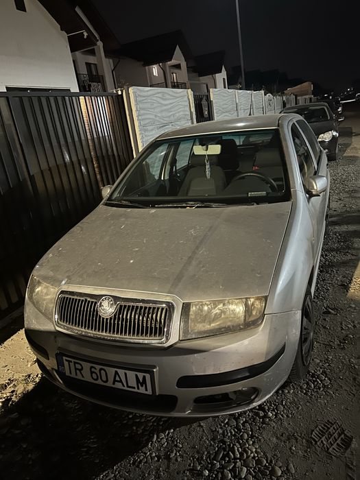 Vand skoda fabia 1.2 benzina