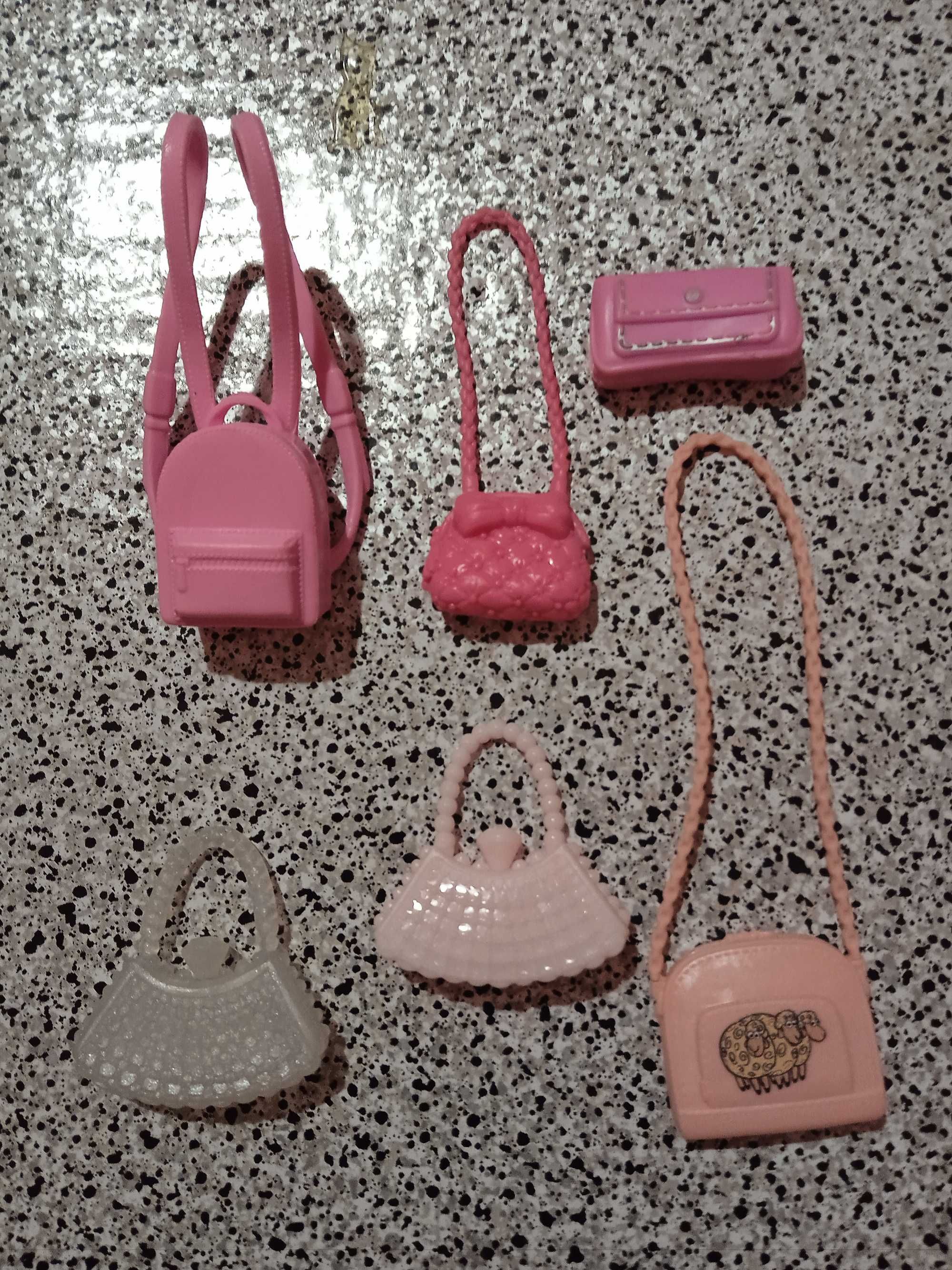Barbie глави, комплектчета, чанти; Barbie аксесоари; обувки