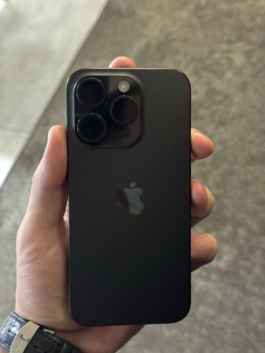 Продаётся Iphone 15 pro