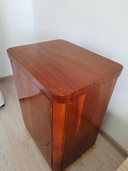 Vand mașina de cusut Ileana