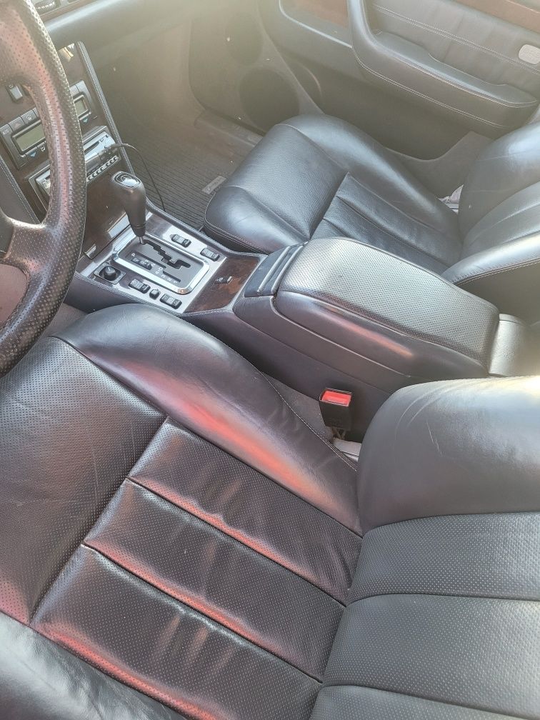 Мерцедес W140 3,2 1998г бензин с газ