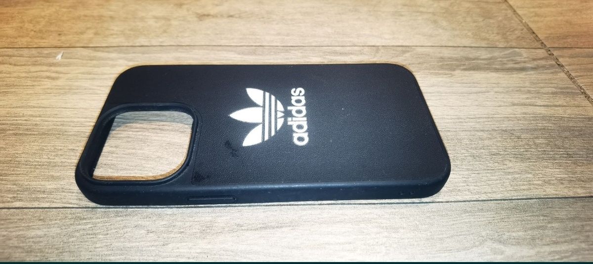 Husa silicon Adidas originală pentru IPhone 11
