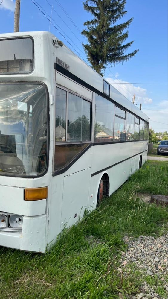 Автобус Мерседес