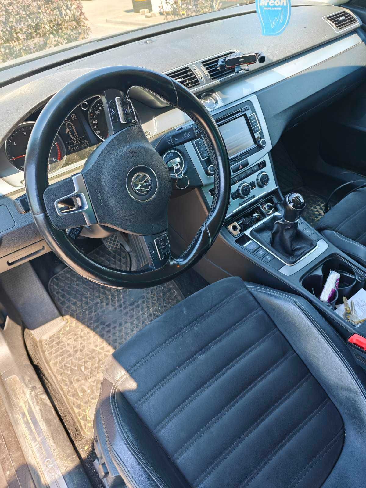 Автомобил VW CC 2013г