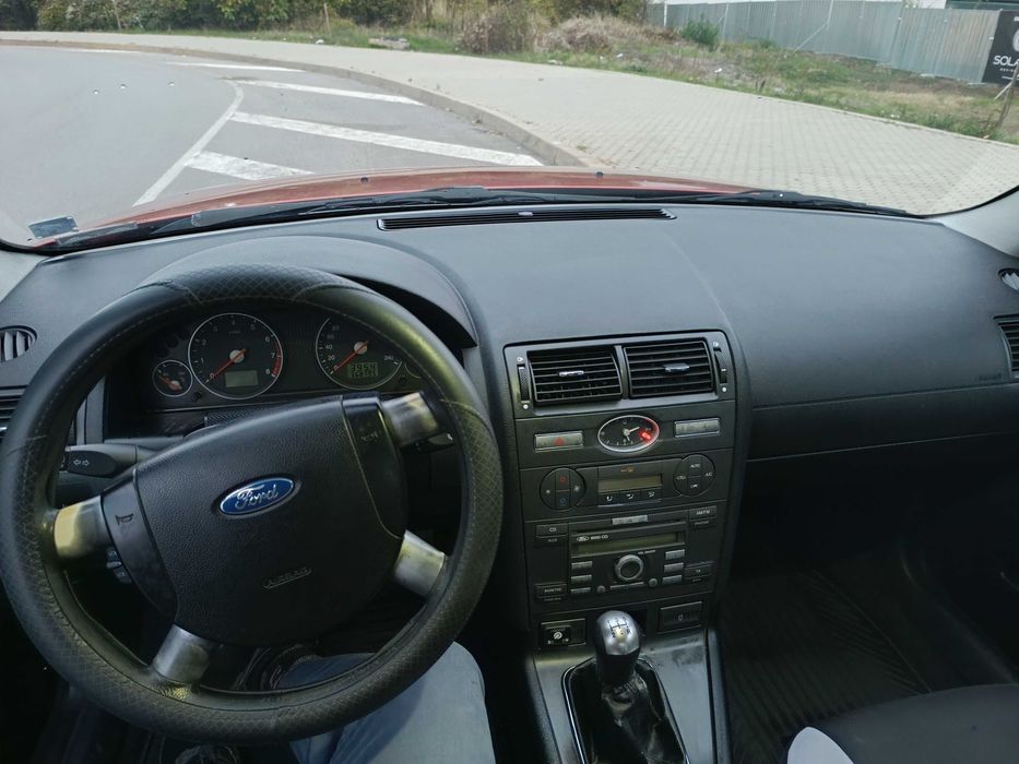 Форд Мондео мк3 Ford Mondeo газ/бензин 1.8к.  125к.с.