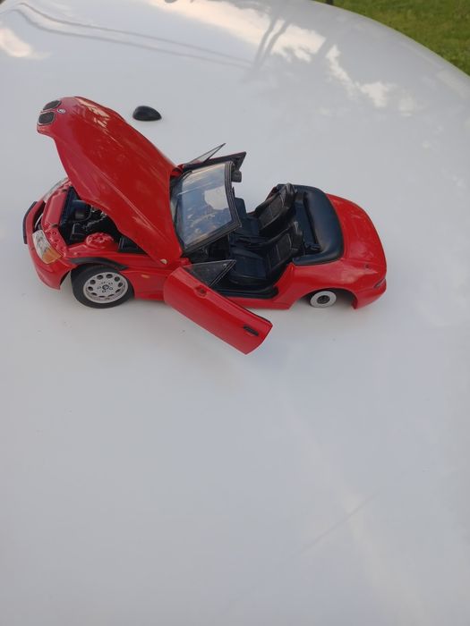 Vând machetă BMW Z3