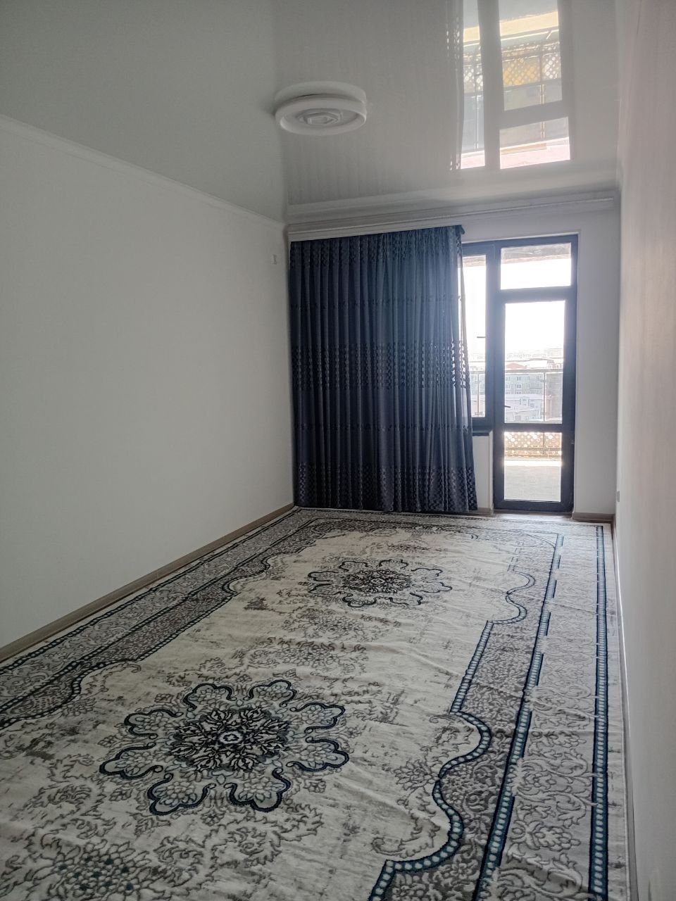 Navoiy shahrida 3 xonali kvartira ijaraga beriladi