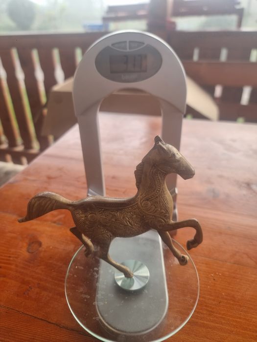 Cal din bronz si alama