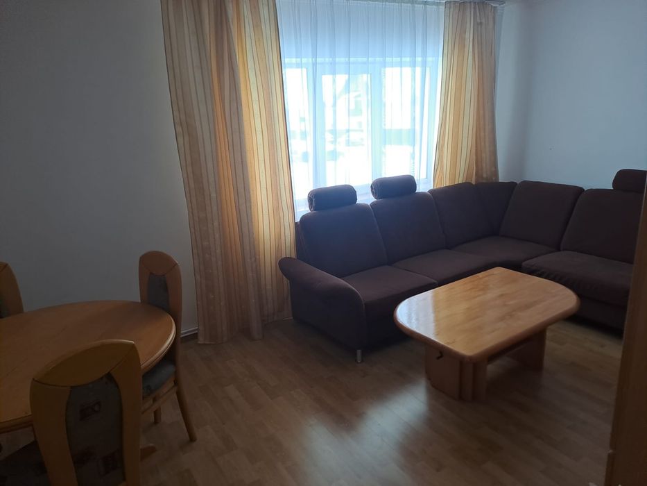 Închiriez apartament 2 camere:grui-parter-decomandat