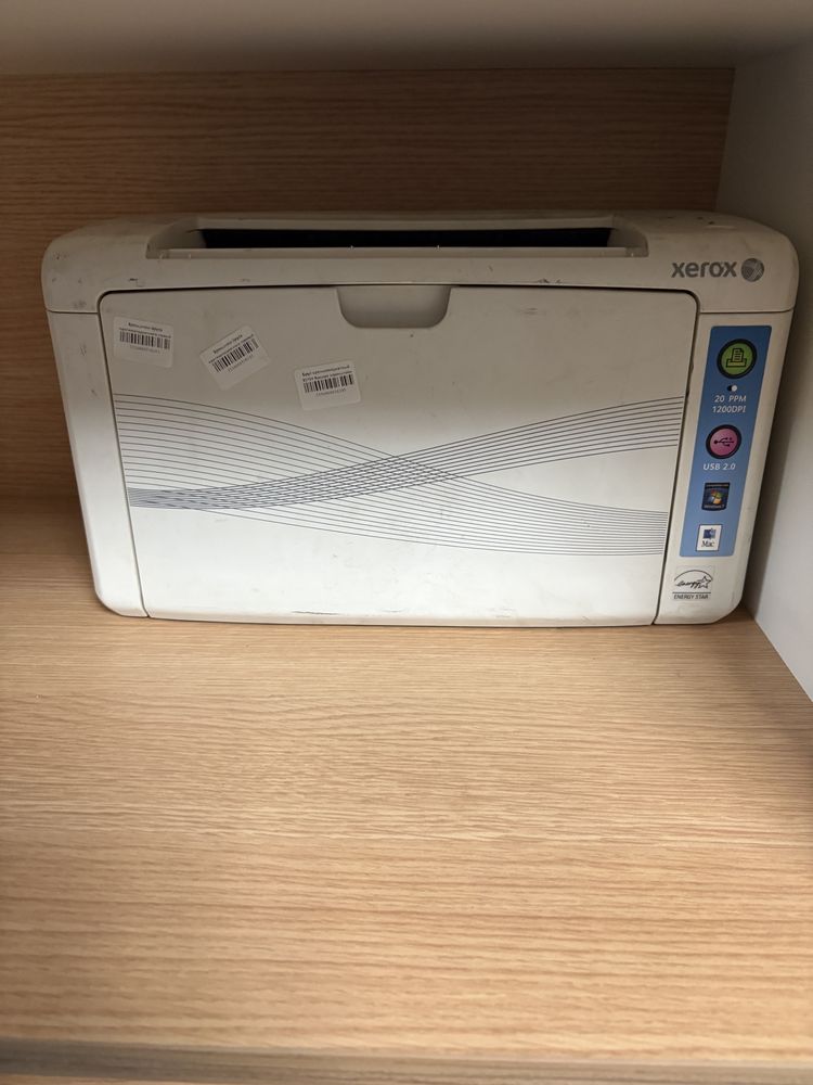Продам принтер Xerox б/у