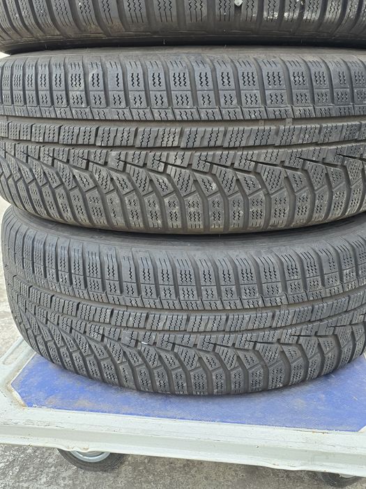 4 Броя 205/60/16 Hankook 2x7,6mm 2x5,8mm