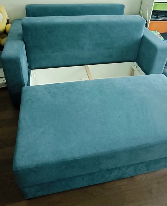 Canapea extensibila 2 locuri, stofa. Nouă.