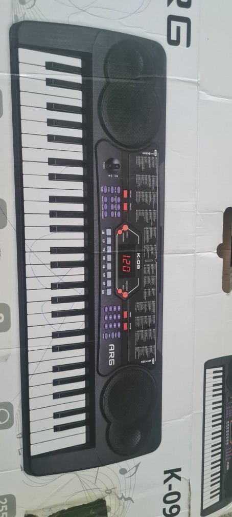 Синтезатор ПРОДАМ