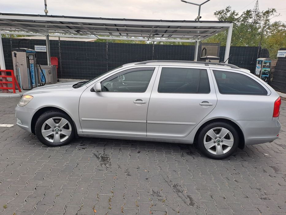 Vând Skoda octavia