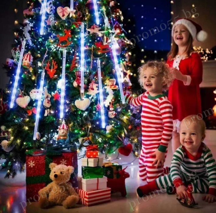 Коледни Лед Висулки Искрящ Падащ Сняг 8Брх48см.