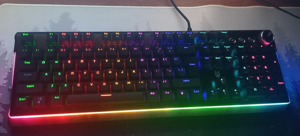 Tastatura gaming mecanica, iluminare, rgb,