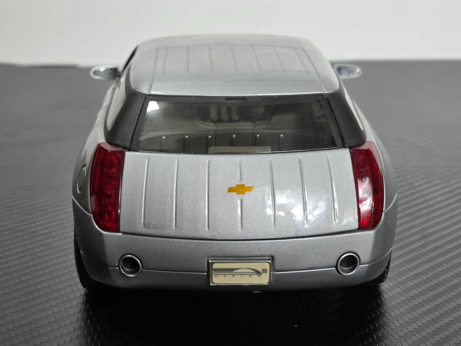 Macheta Auto 1/18 Road Signature Chevy Nomad Concept