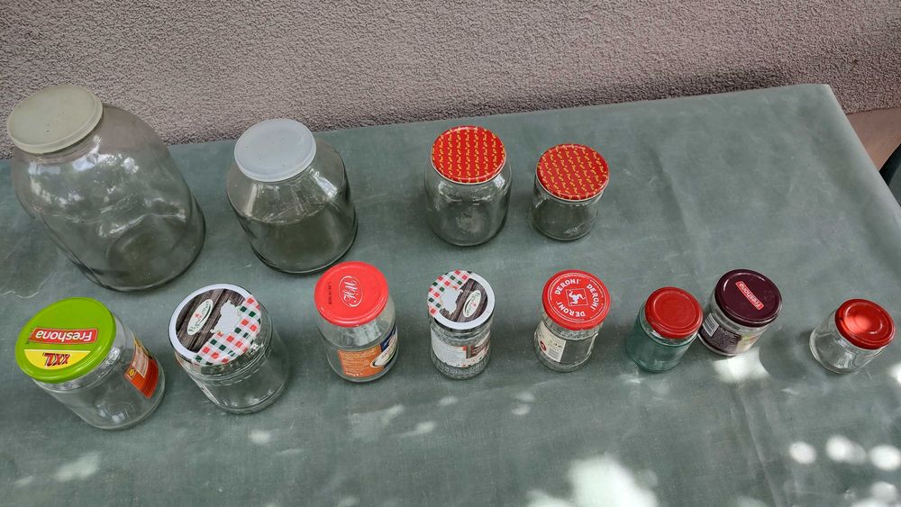 Стъклени буркани