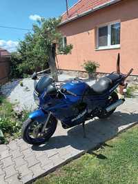 Vand sau schimb cu scuter Suzuki GSX600F Pregatit pentru sezon.