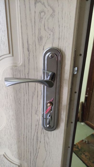 Ремонт замков установка замков вскрытие замков Zamok oʻrnatish eshik o