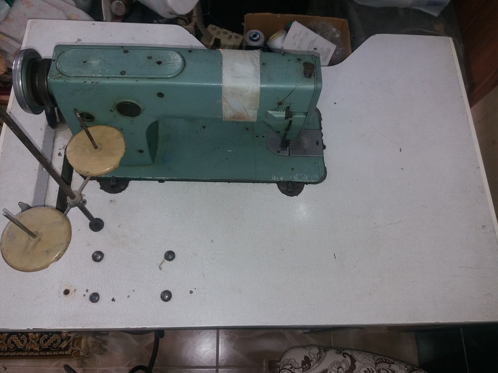 Срочно продаётся швейная машинка 1022 класса