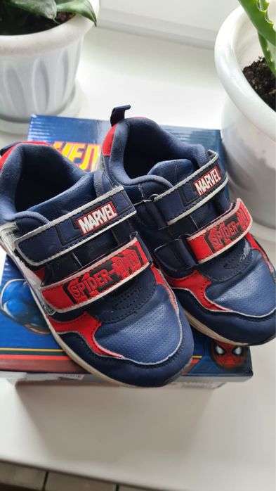 Продам ботиночки на мальчика