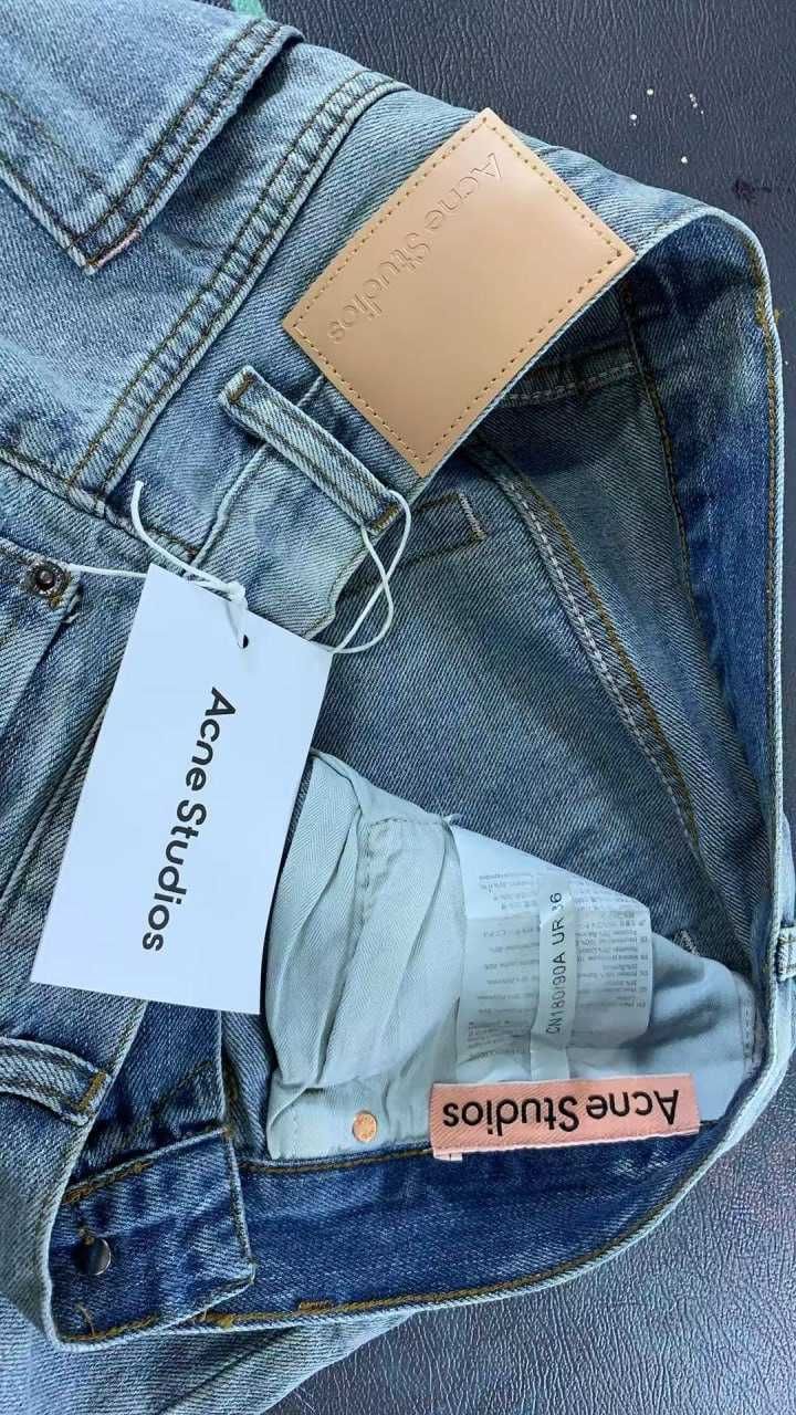 Flared дънки ACNE
