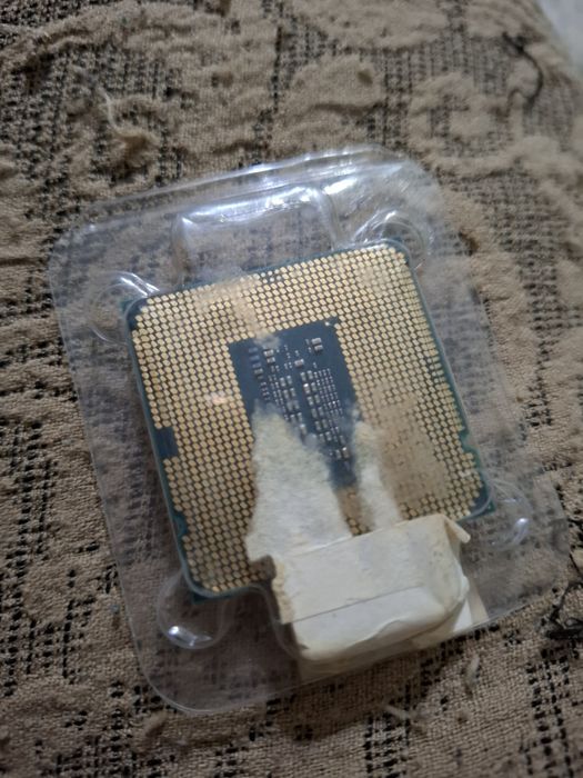 Продам процессор intel core i3-10100F
