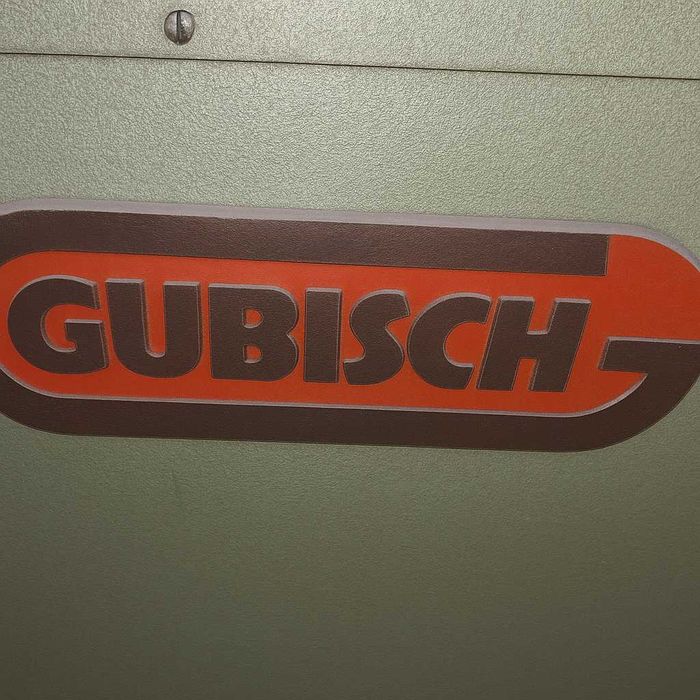 Masina de rindeluit si profilat in 4 fete