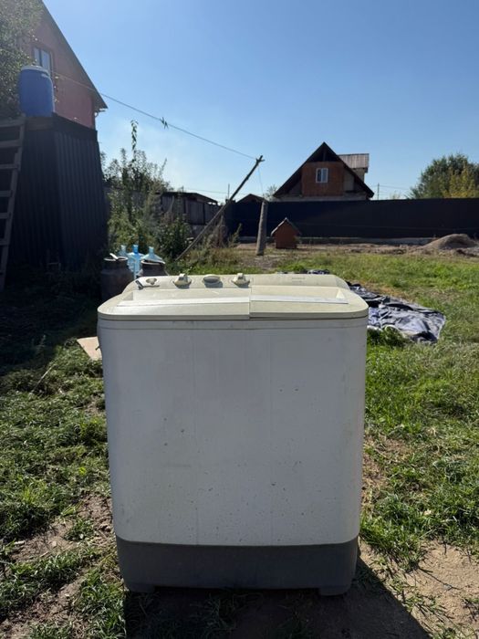 Продаю Стиральную машину поло автомат