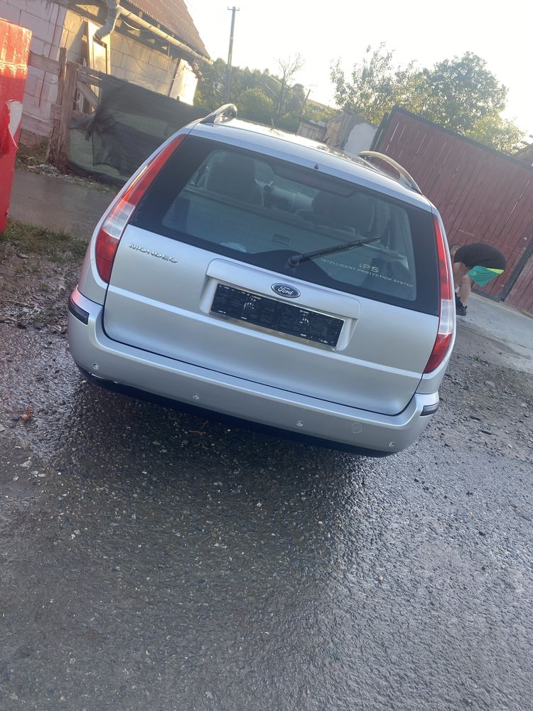 vand ford mondeo 2.0 benzina