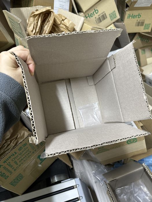 Продам коробки разных размеров