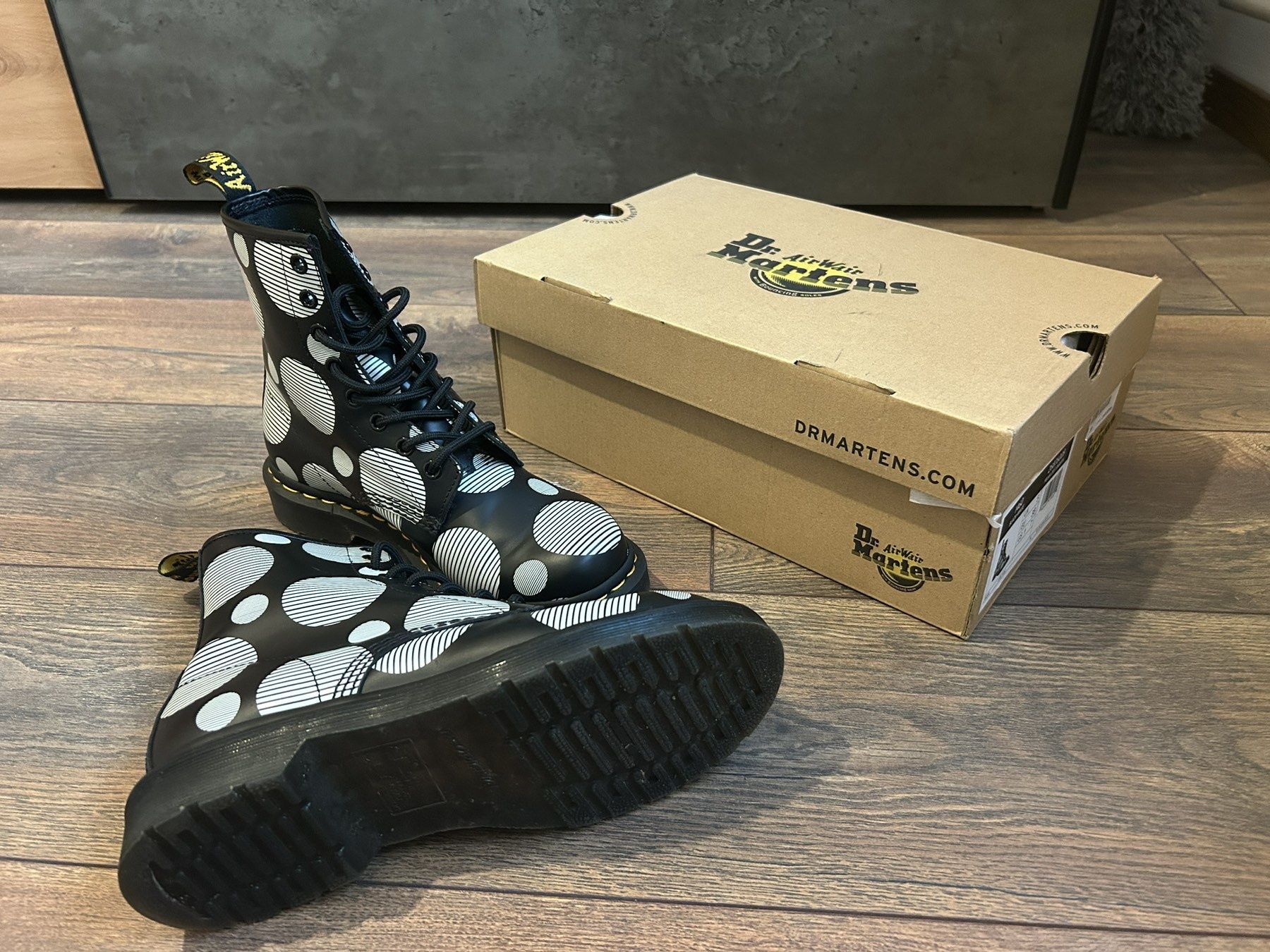 Кожени кубинки Dr. Martens