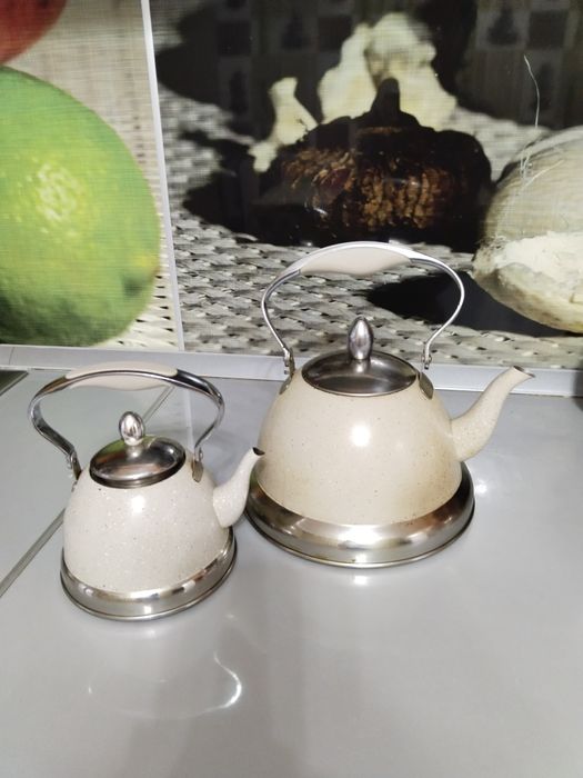 Продам б/у чайники