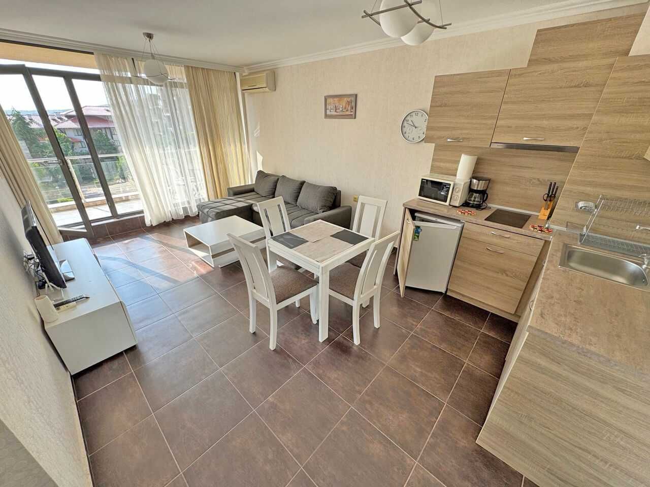 Продава се Двустаен апартамент в Свети Влас - 61 кв.м за 2130 €/кв.м - Снимка #3