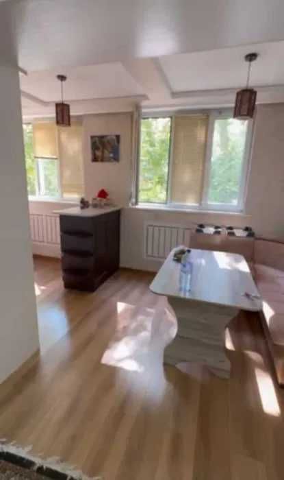 Сдам евро квартиру на Ц1 школа успенского