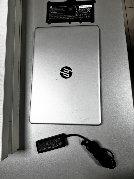 Vand Laptop Hp Pentru Piese